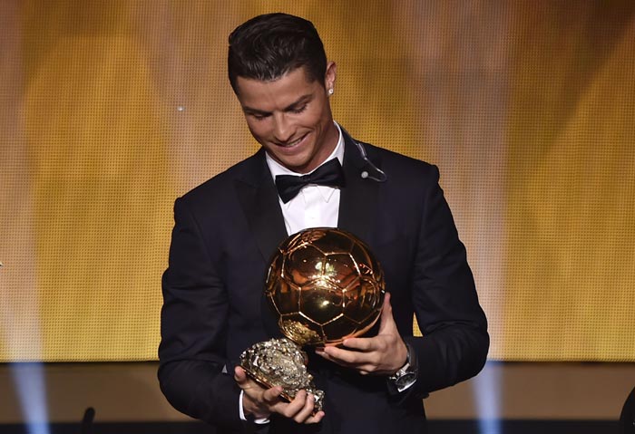 Ronaldo Raih Ballon d'Or 2014!