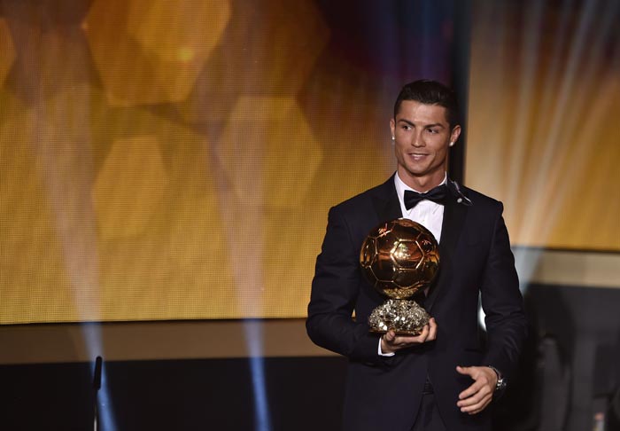 Ronaldo Raih Ballon d'Or 2014!