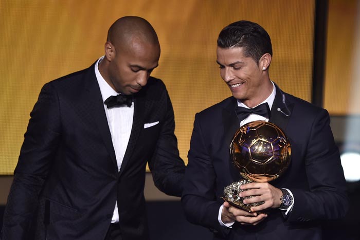 Ronaldo Raih Ballon d'Or 2014!