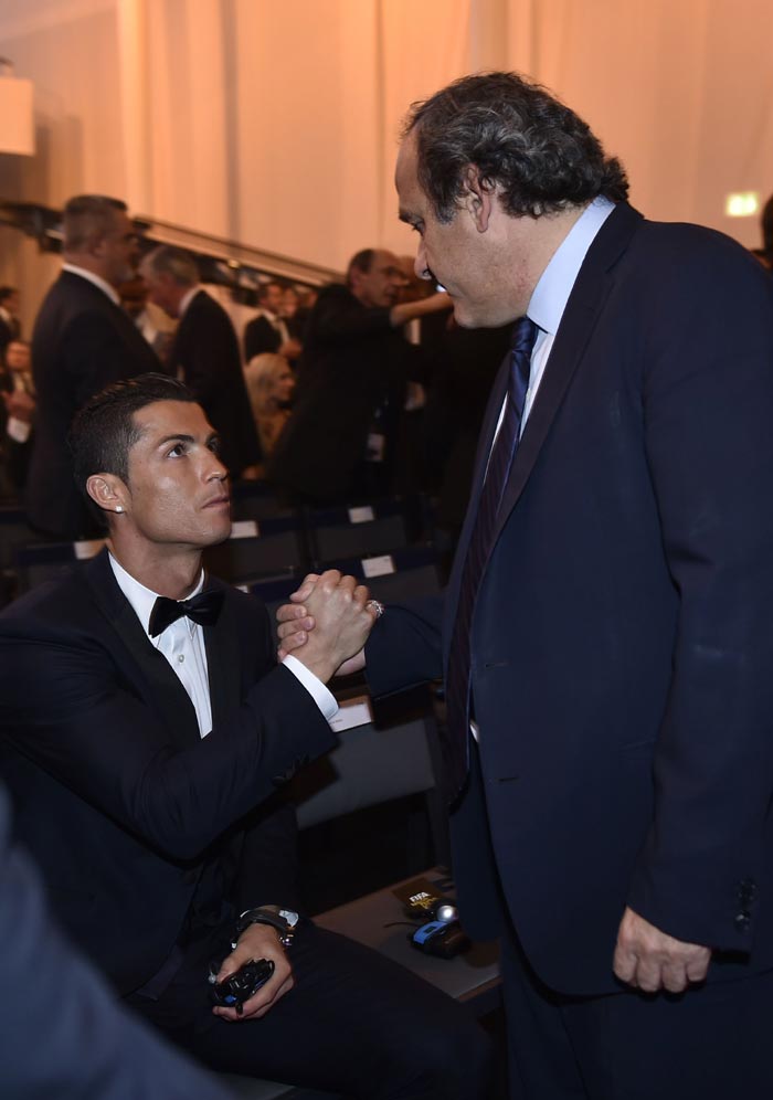Ronaldo Raih Ballon d'Or 2014!