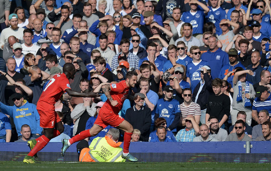 Liverpool Tahan Imbang Everton