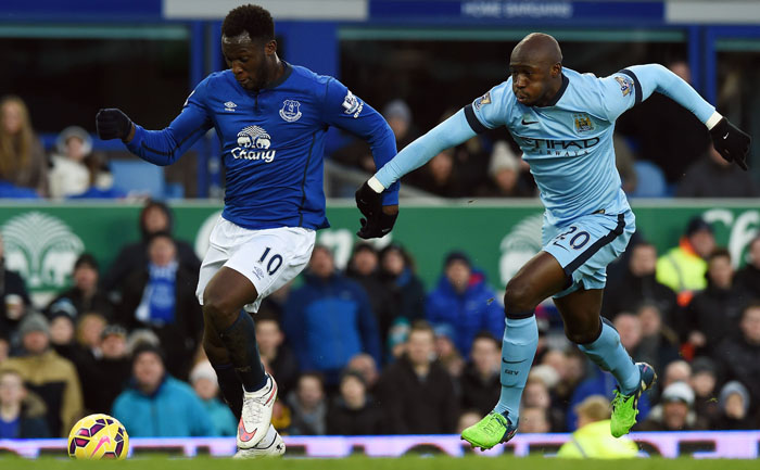 The Citizens Tertahan di Goodison Park