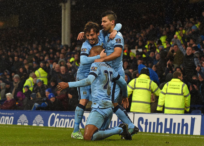The Citizens Tertahan di Goodison Park