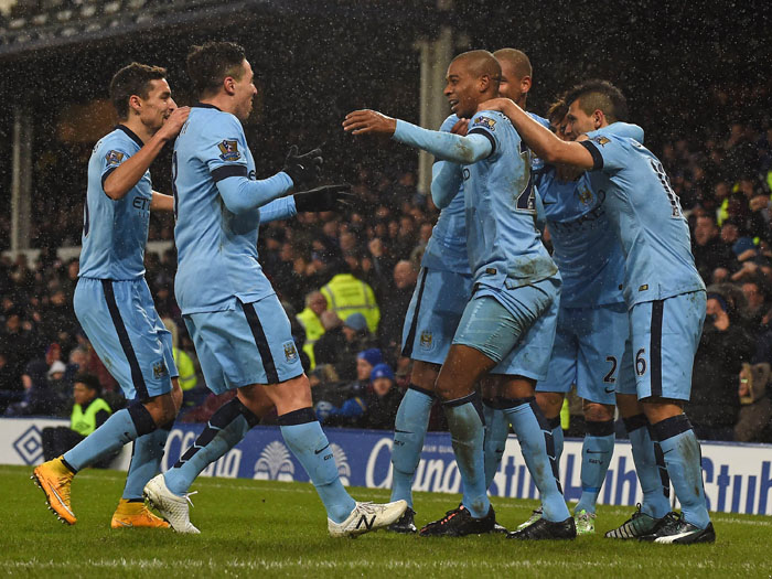 The Citizens Tertahan di Goodison Park