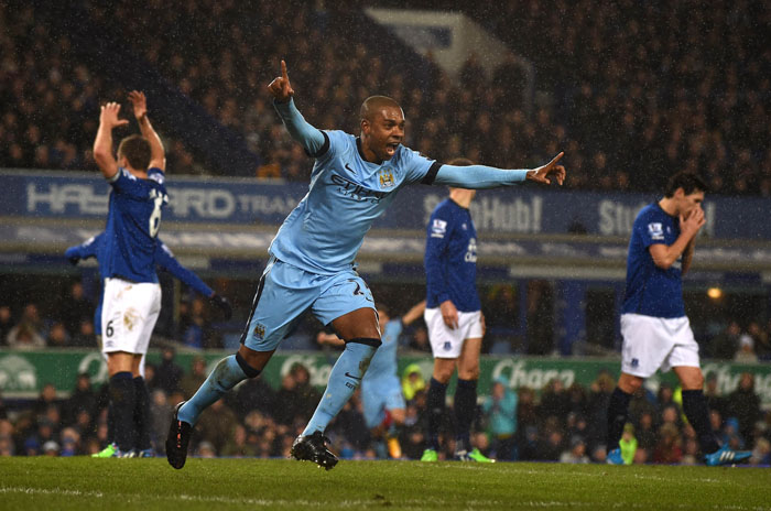 The Citizens Tertahan di Goodison Park