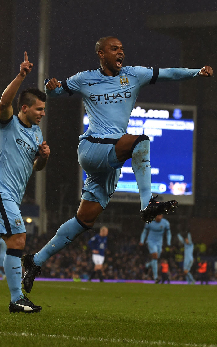 The Citizens Tertahan di Goodison Park