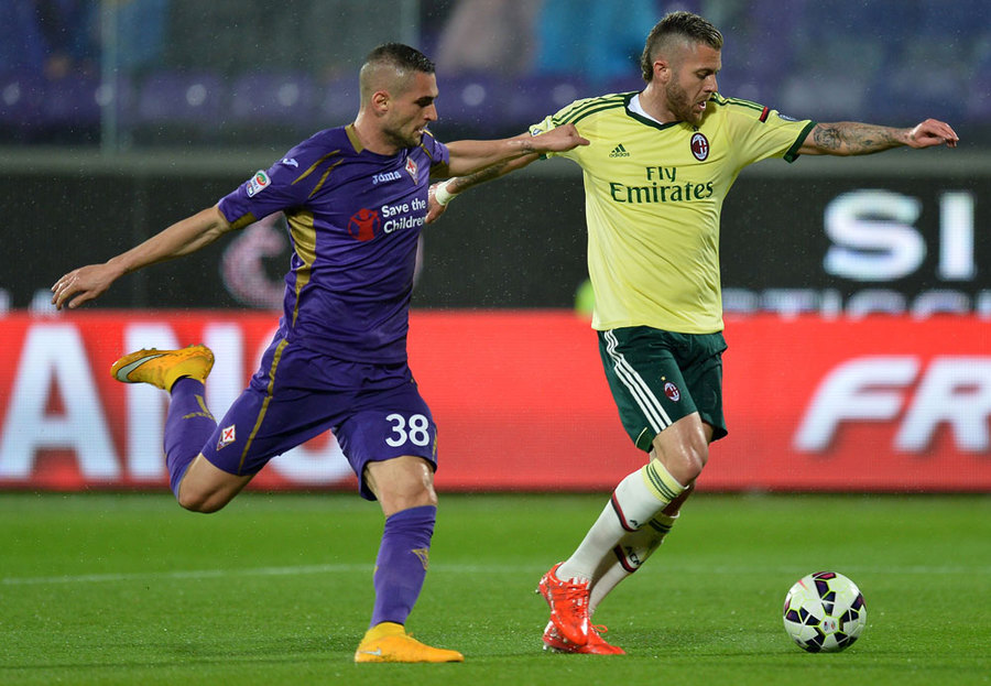 Milan Menyerah di Markas Fiorentina