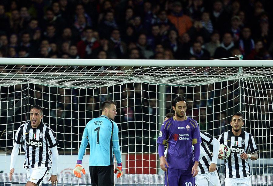 Balik Kedudukan, Juventus Hajar Fiorentina