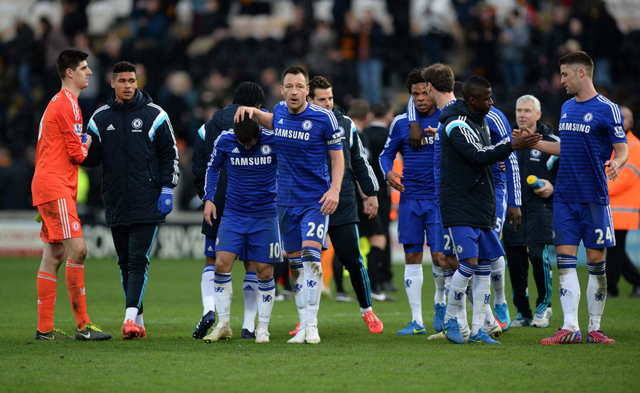 Chelsea Menang, Nyaman di Puncak