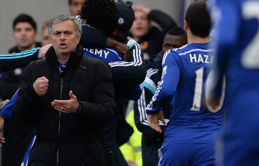 Chelsea Menang, Nyaman di Puncak