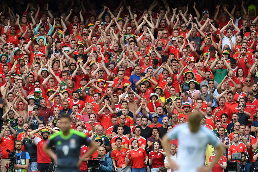 Tekuk Wales, Inggris Puncaki Klasemen Grup B 