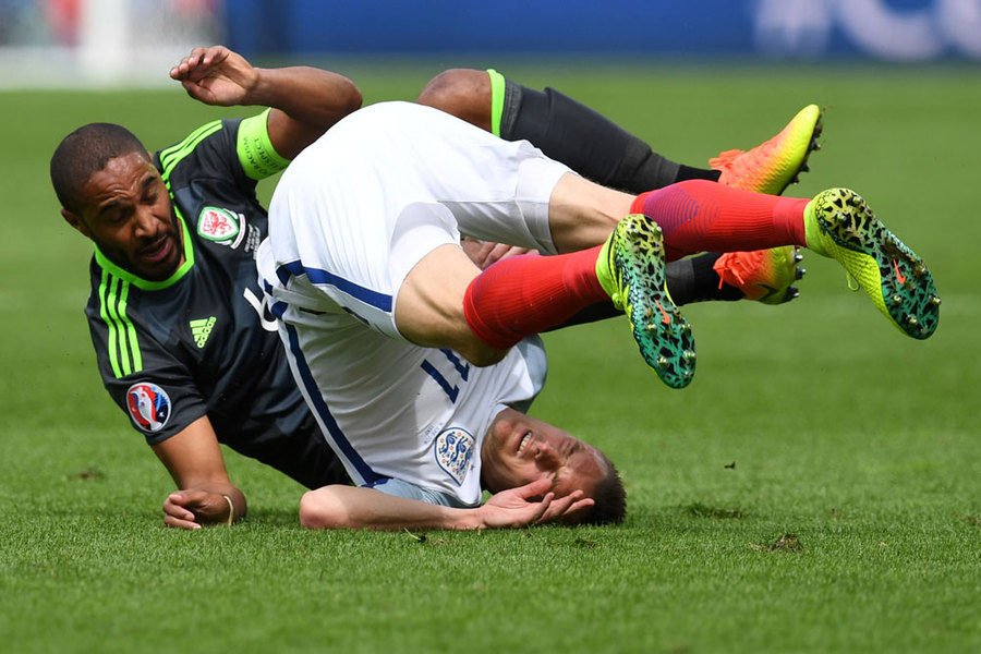 Tekuk Wales, Inggris Puncaki Klasemen Grup B 