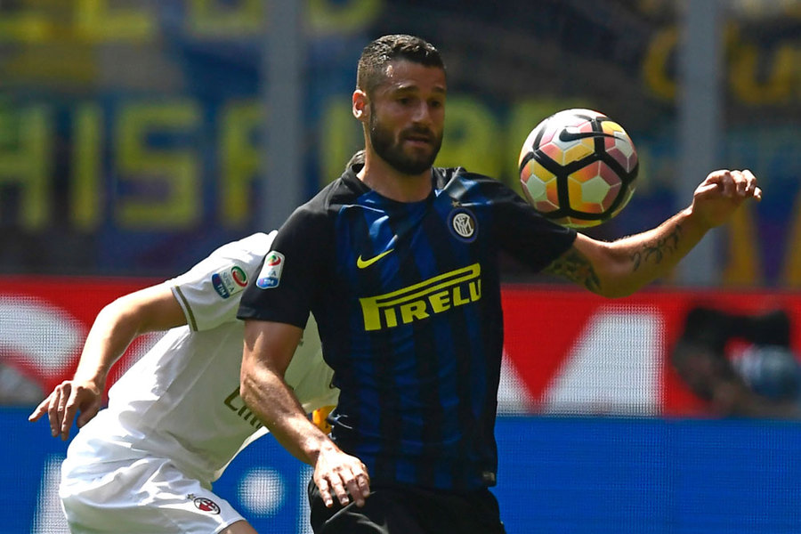 Zapata Buyarkan Kemenangan Inter di Derby Della Madonnina