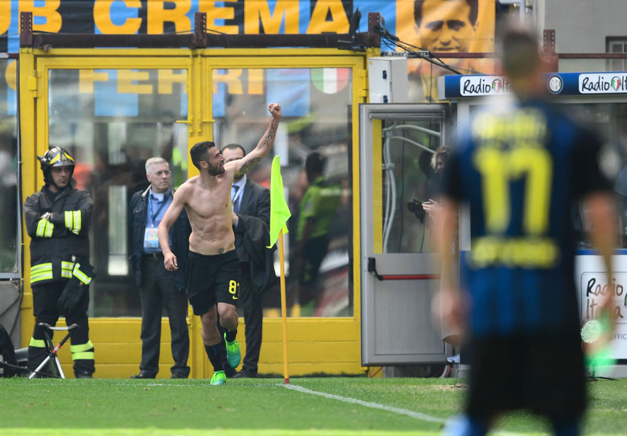 Zapata Buyarkan Kemenangan Inter di Derby Della Madonnina