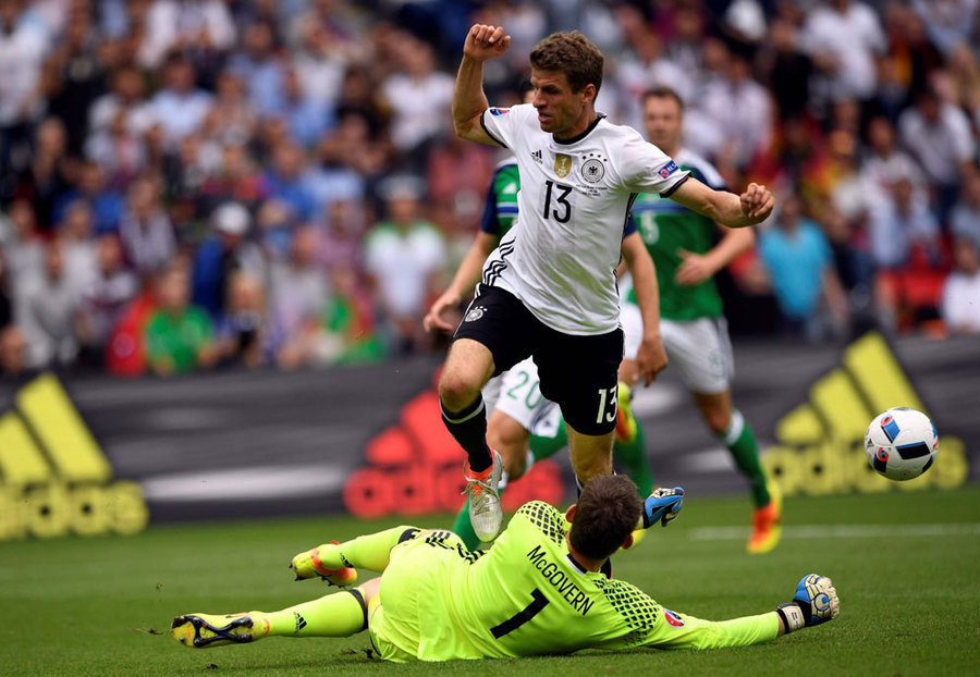 Jerman Puncaki Klasemen Grup C