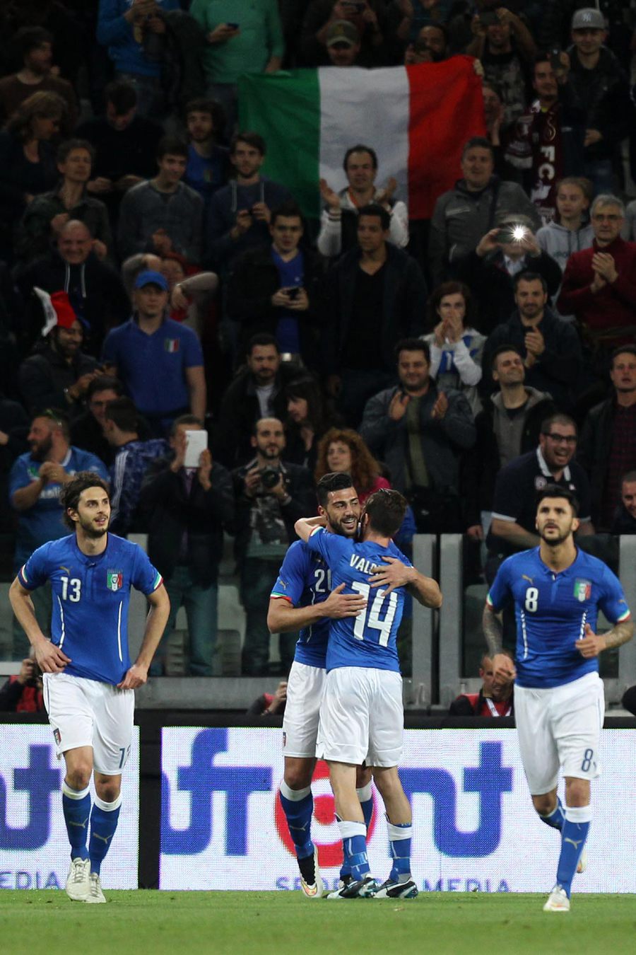 Italia dan Inggris Bermain Imbang