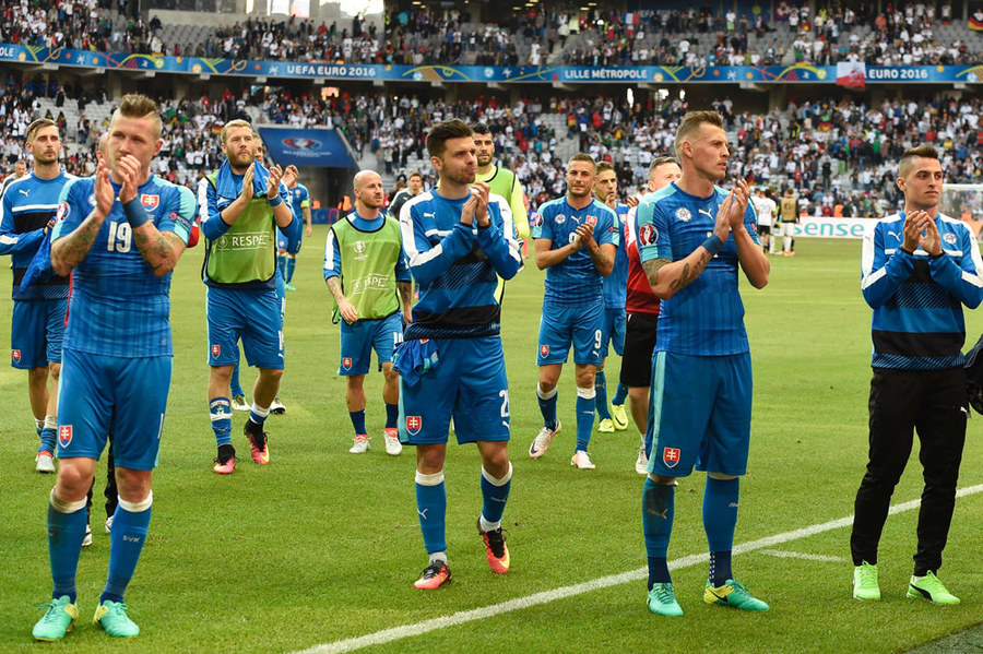 Mesin Mulai Panas, Jerman Dengan Mudah Lindas Slovakia