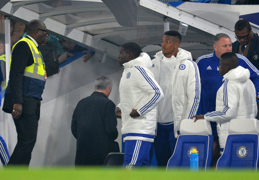 Chelsea Hancur Lebur di Stamford Bridge