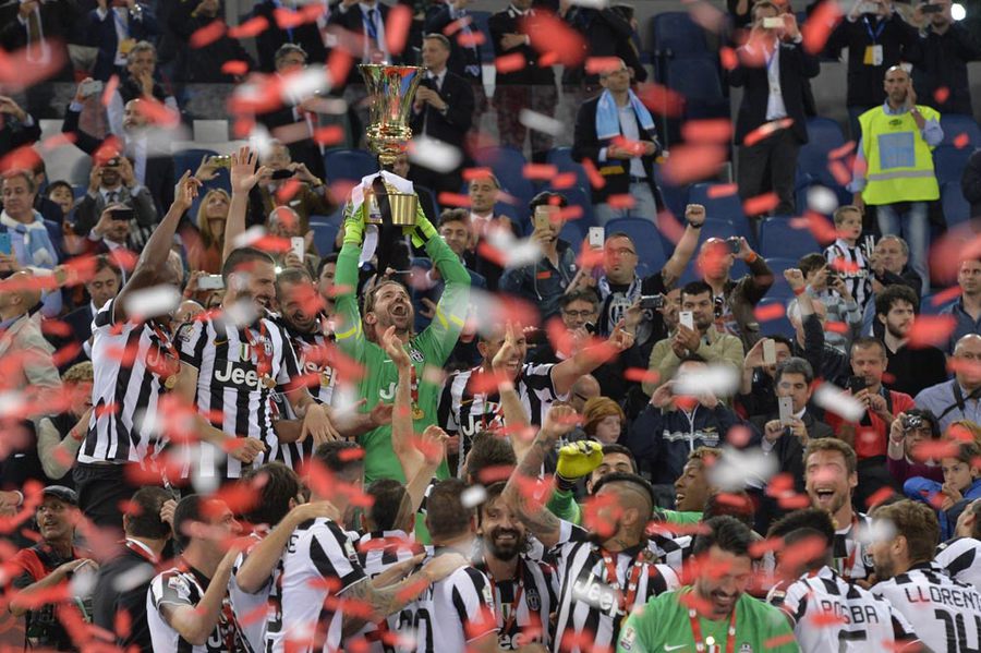 Juara Coppa, Juve Raih Double Winners