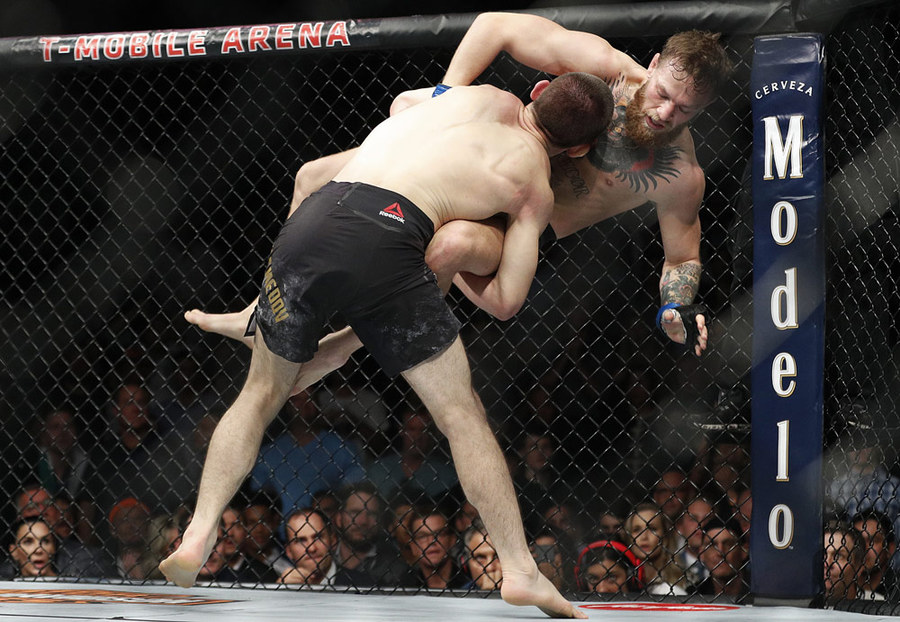 Khabib Nurmagomedov Sang Penakluk Conor McGregor