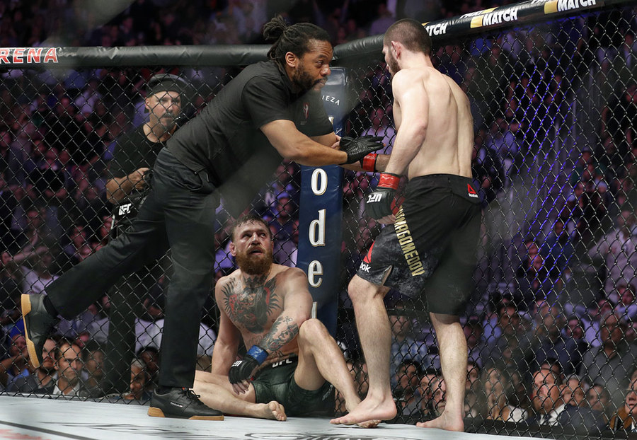 Khabib Nurmagomedov Sang Penakluk Conor McGregor