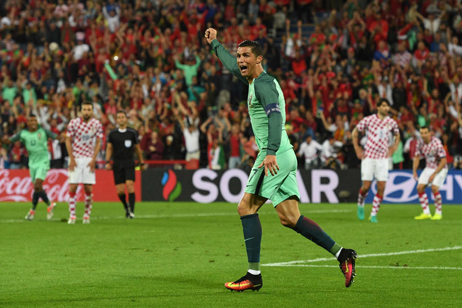 Dramatis, Portugal ke Perempat Final