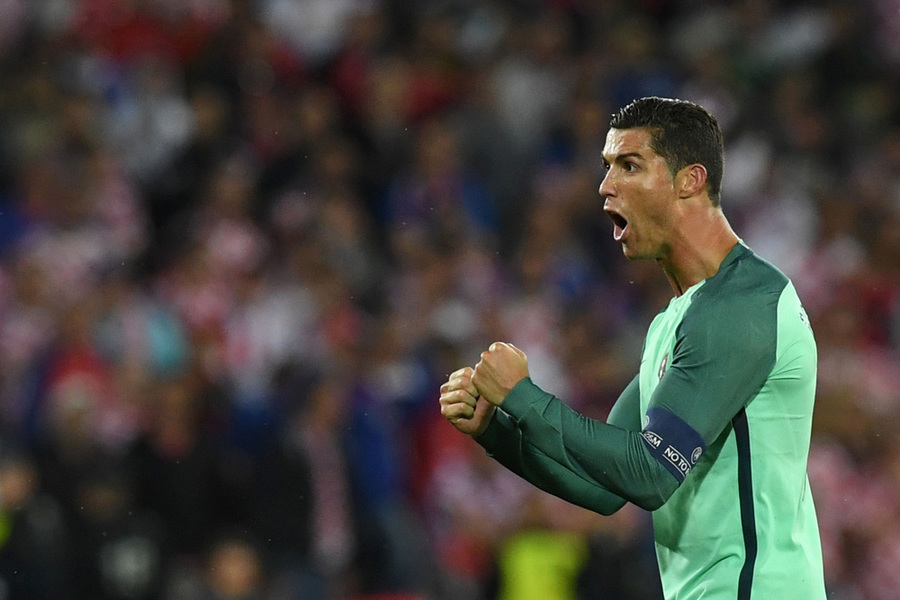 Dramatis, Portugal ke Perempat Final