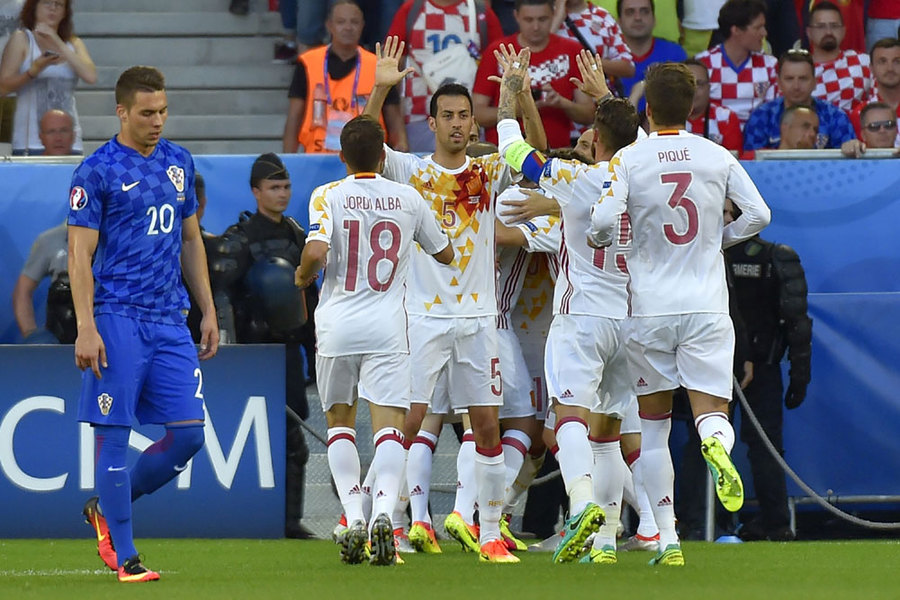 Perisic Bantu Kroasia Jegal Spanyol