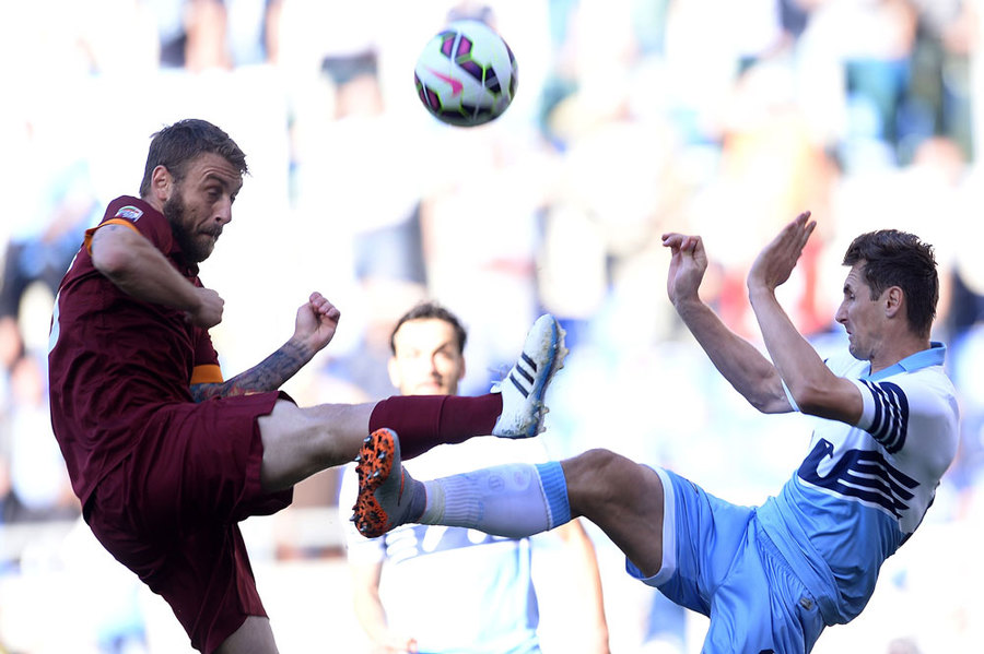 Tekuk Lazio, AS Roma Langsung ke Fase Grup Liga Champions 2015-16.