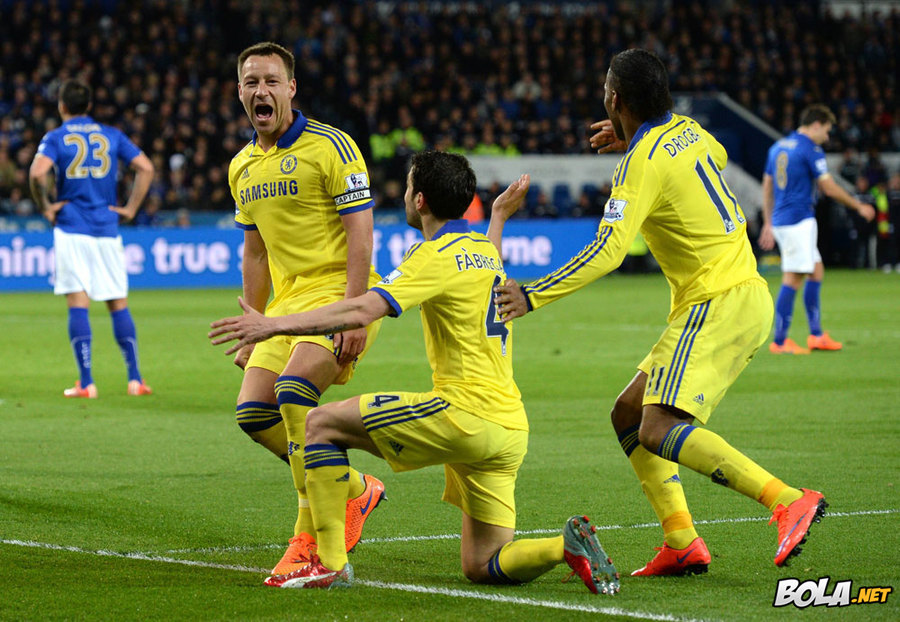 Comeback, Selangkah Lagi Chelsea Juara Premier League 2014-15.