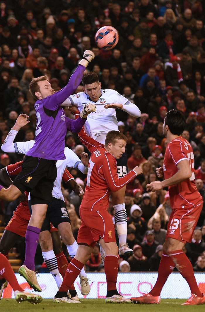 Solidnya Pertahanan Bolton Bikin Liverpool Frustrasi