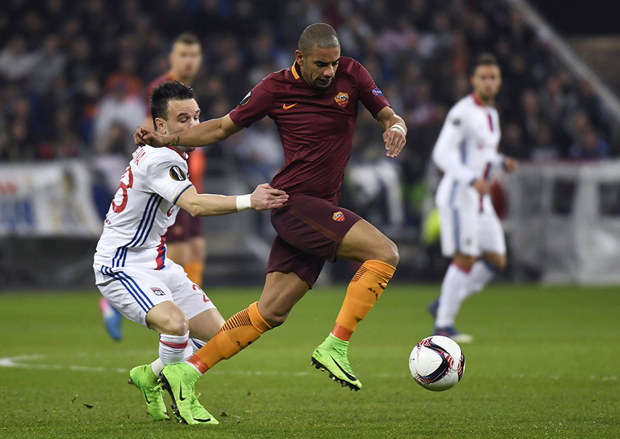 Roma Runtuh di Lyon