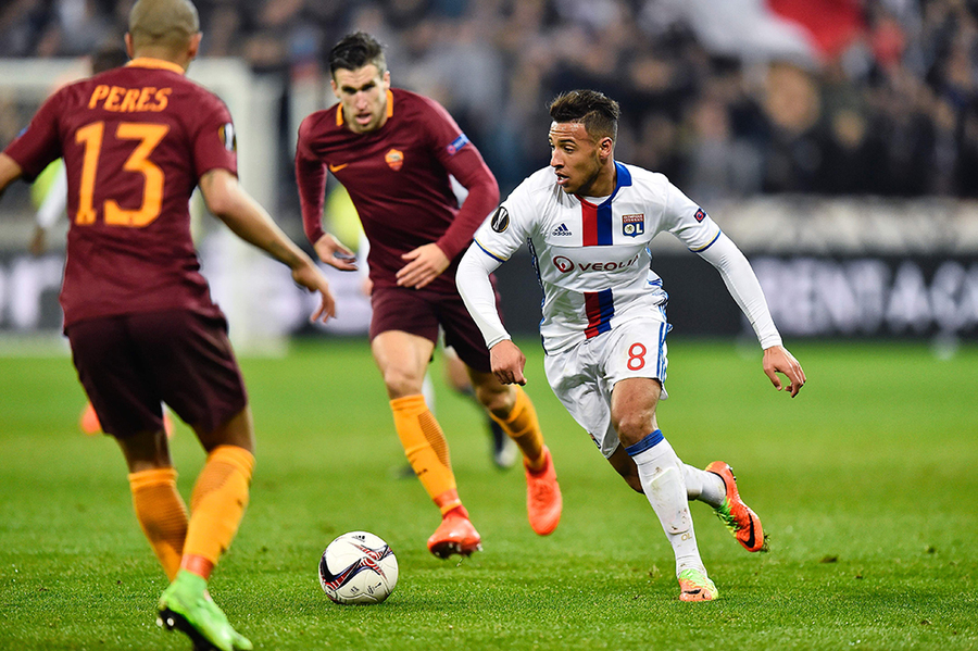 Roma Runtuh di Lyon
