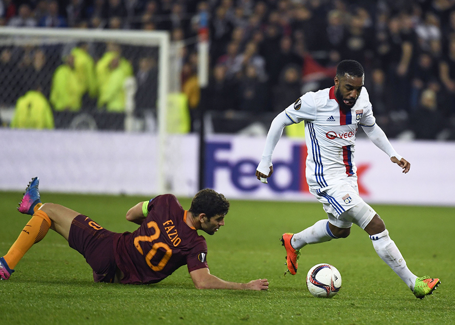 Roma Runtuh di Lyon