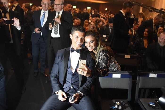 Gala Ballon d'Or, Awards Untuk Yang Terbaik