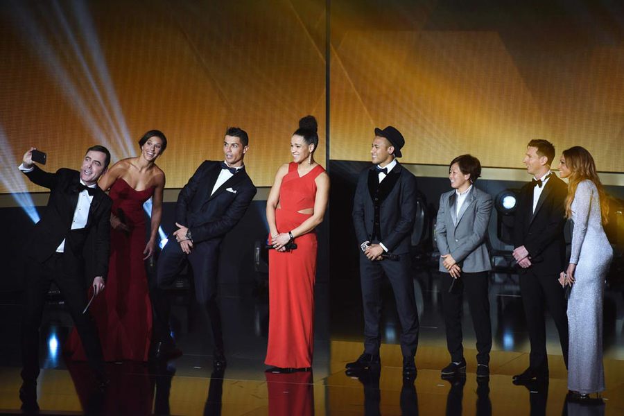 Galeri Jepretan Terbaik Gala Ballon d'Or 2015
