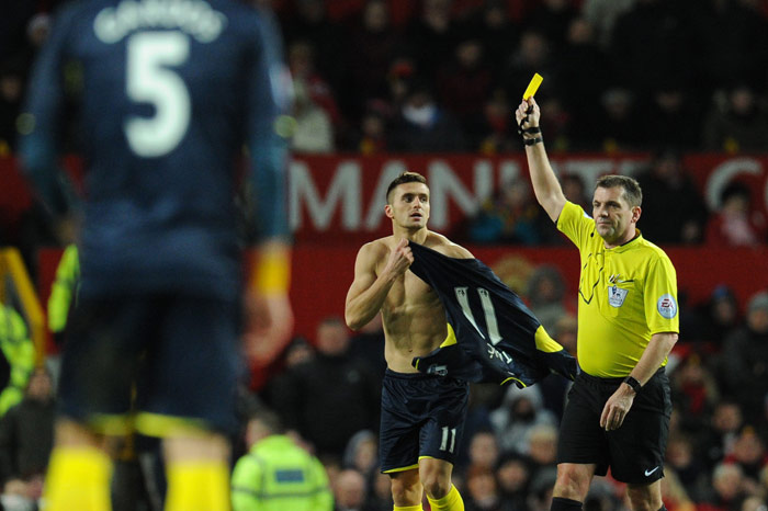 Soton Taklukkan Old Trafford