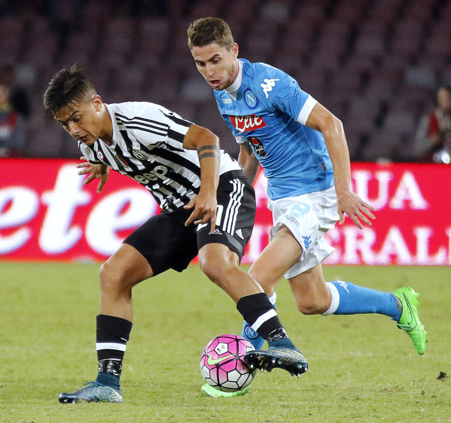 Napoli Gebuk Sang Juara Bertahan