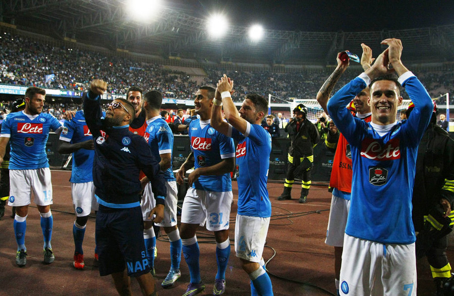Napoli Gebuk Sang Juara Bertahan