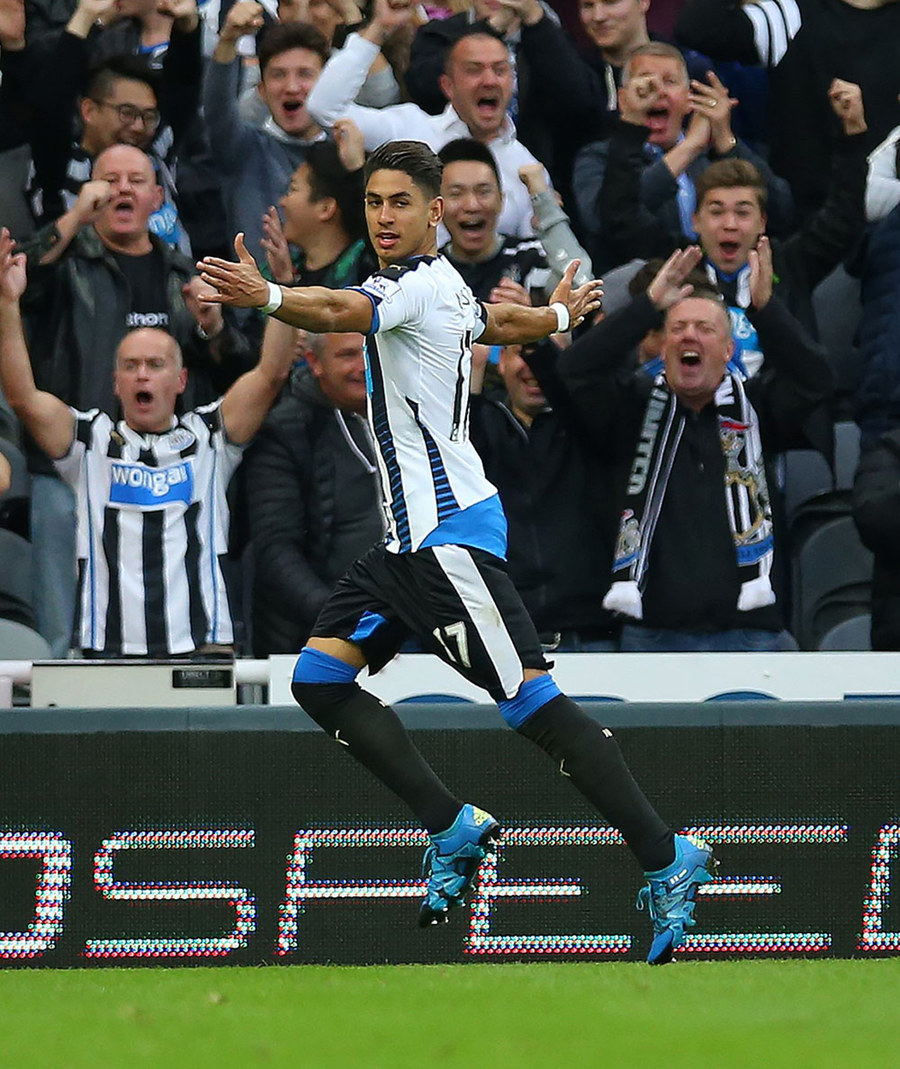 Chelsea Tertahan di James' Park