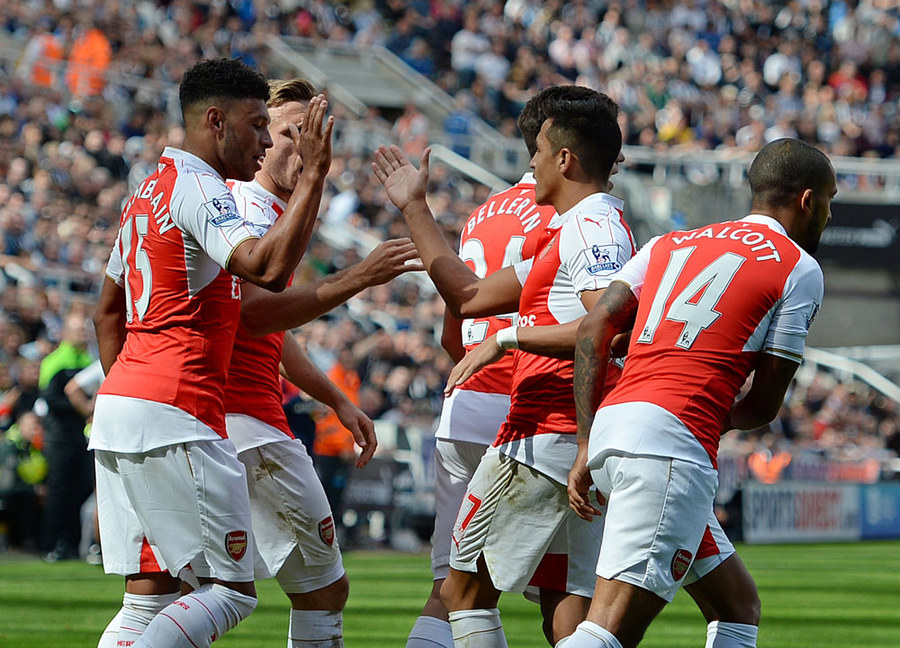 Hujan Kartu di Kemenangan Arsenal