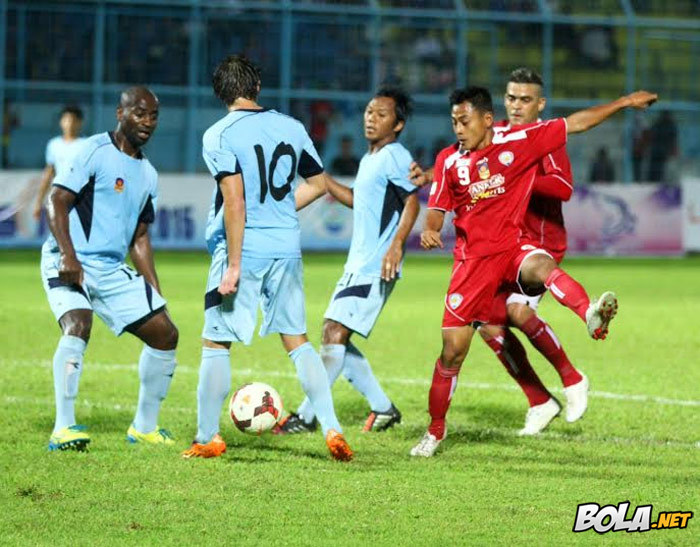 Kalahkan Persela, Arema ke Semifinal