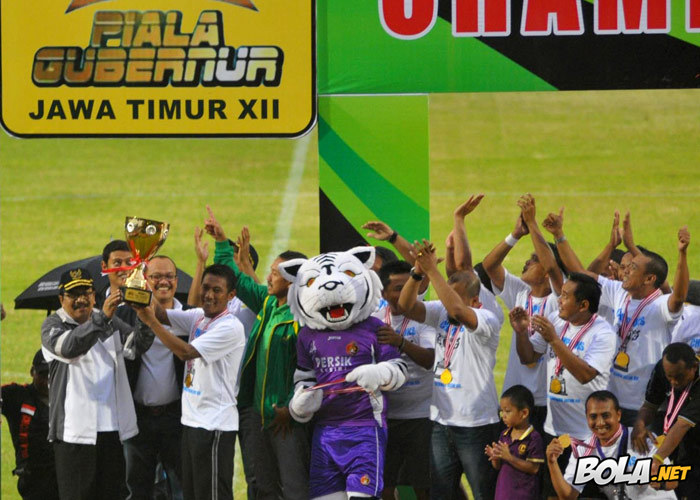 Persik Juara Piala Gubernur Jatim 2015