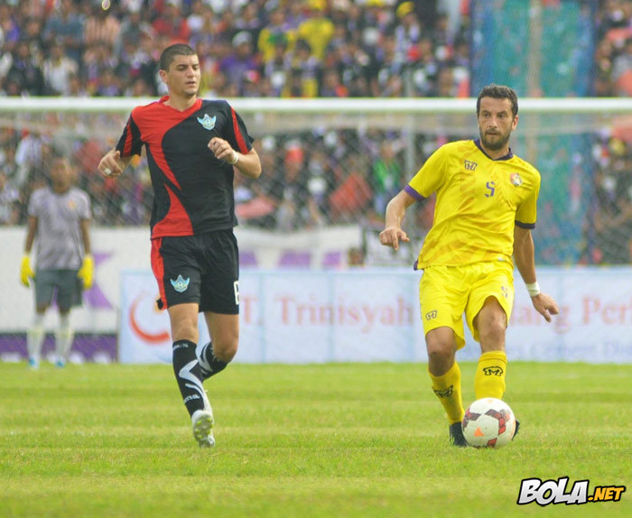 Persik Juara Piala Gubernur Jatim 2015