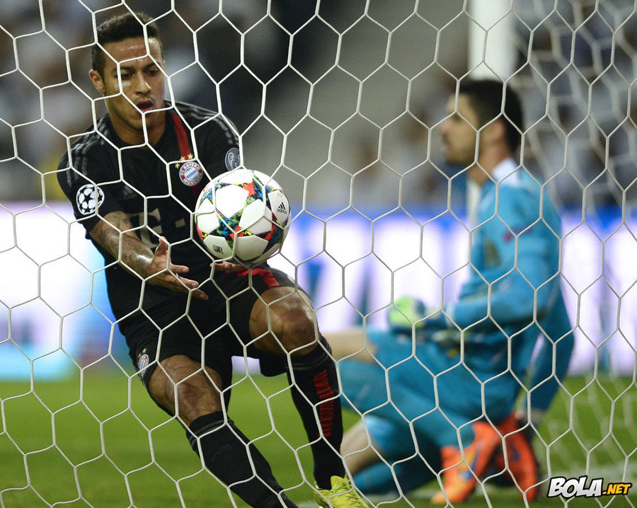 Tiga Kesalahan, Bayern Terkapar di Do Dragao.