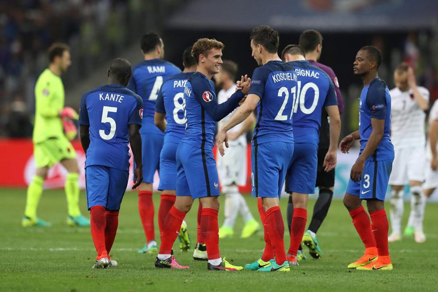 Prancis Menang dramatis Atas Albania