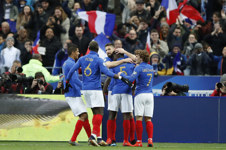 Prancis Pesta Empat Gol Lawan Islandia