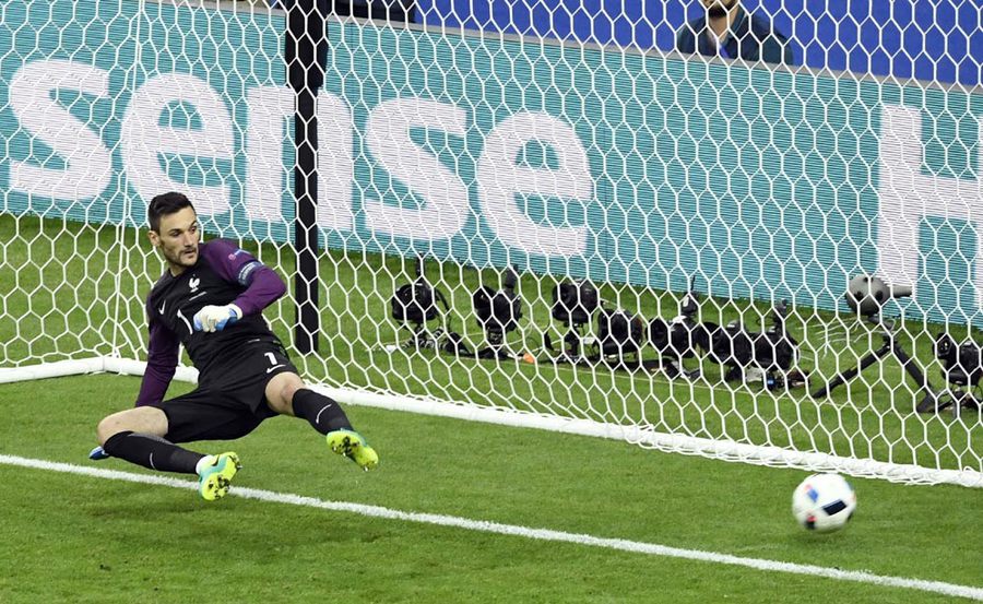 Prancis Menang Dramatis di Laga Pembuka