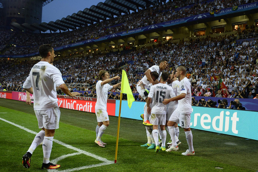 Real Madrid Raih Trofi Liga Champions