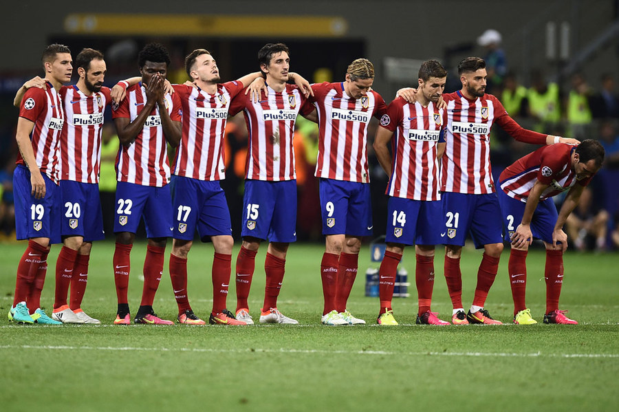 Real Madrid Raih Trofi Liga Champions